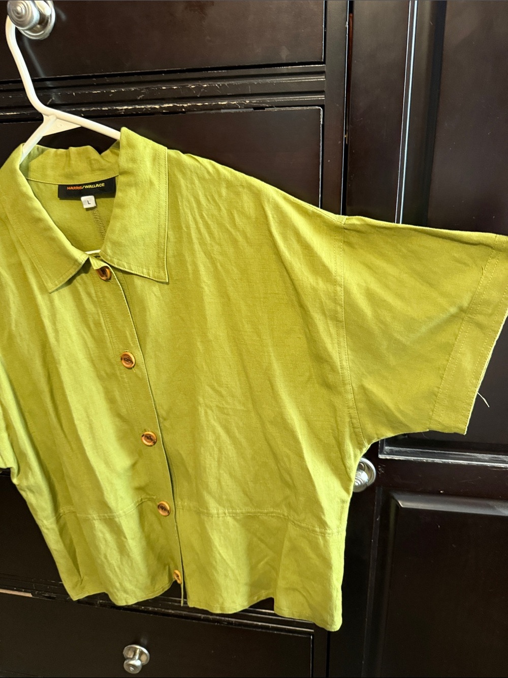 Hannah Wallace Olive-Green Short-Sleeve Button-Down Shirt - Picture 2 of 2